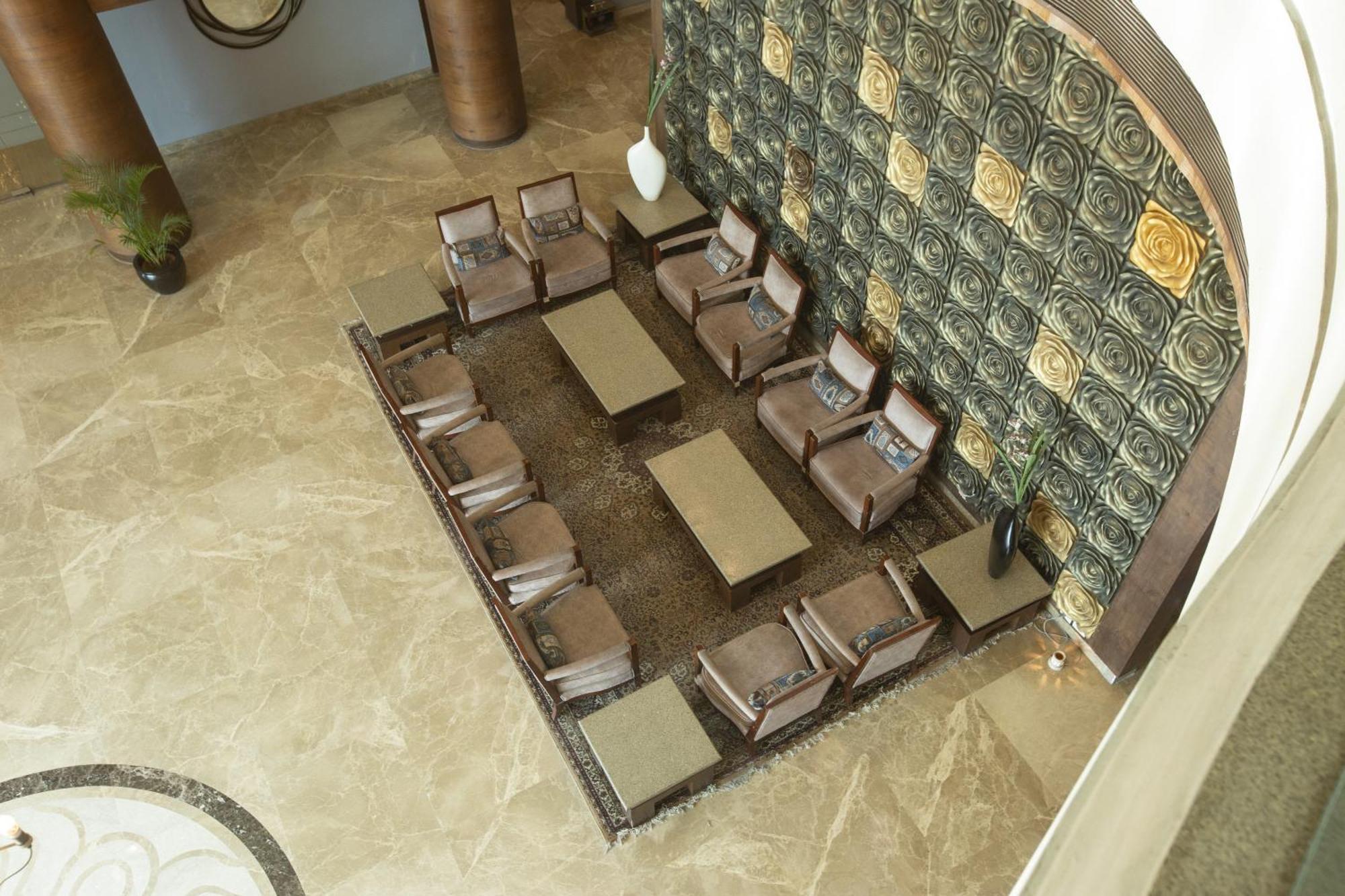 Vesta International Hotel Jaipur Buitenkant foto